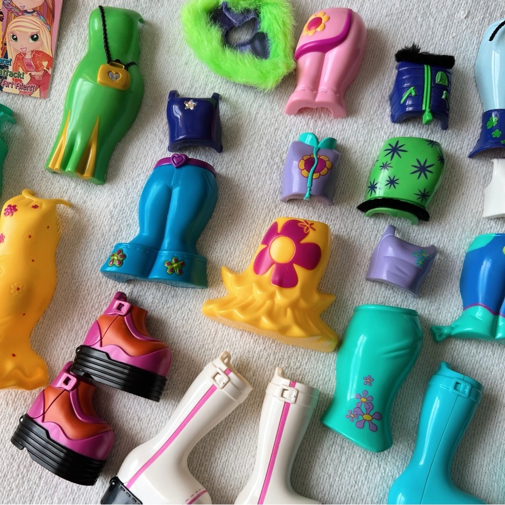 Diva Starz Outfit Shoe Lot